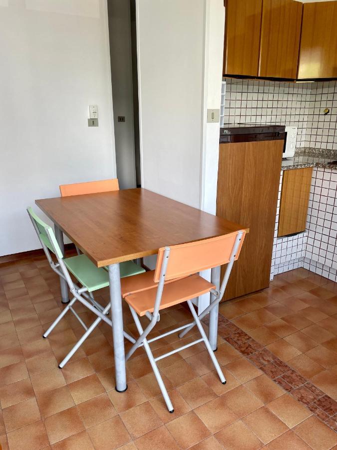 Condominio Centrale 104 Lignano Sabbiadoro Eksteriør billede